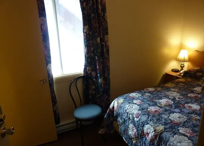 Economy Room